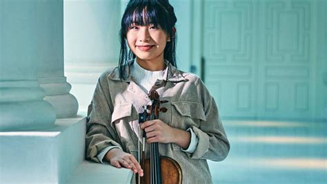 chloe chua violinist